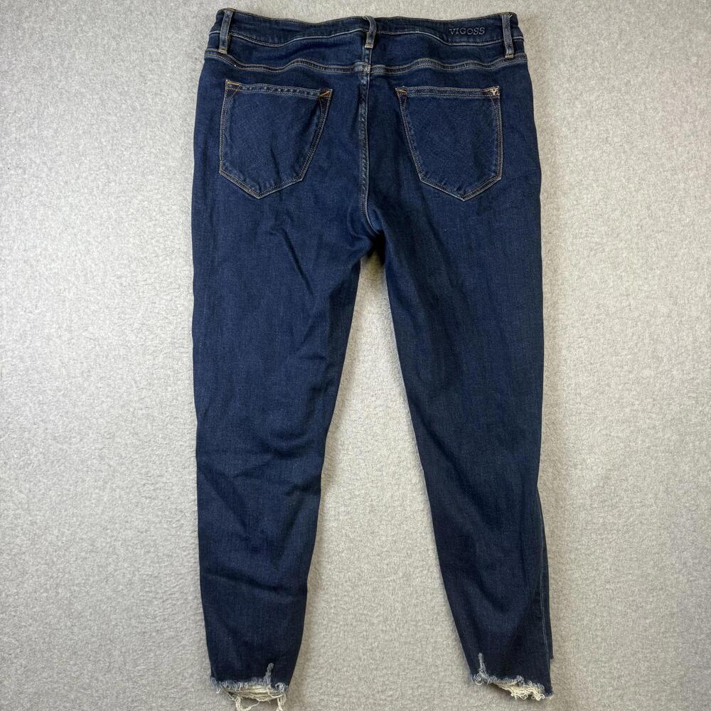 Vigoss Women's Size 32 Medium Wash Blue Thompson Tomboy Distressed Jeans - Picture 8 of 9